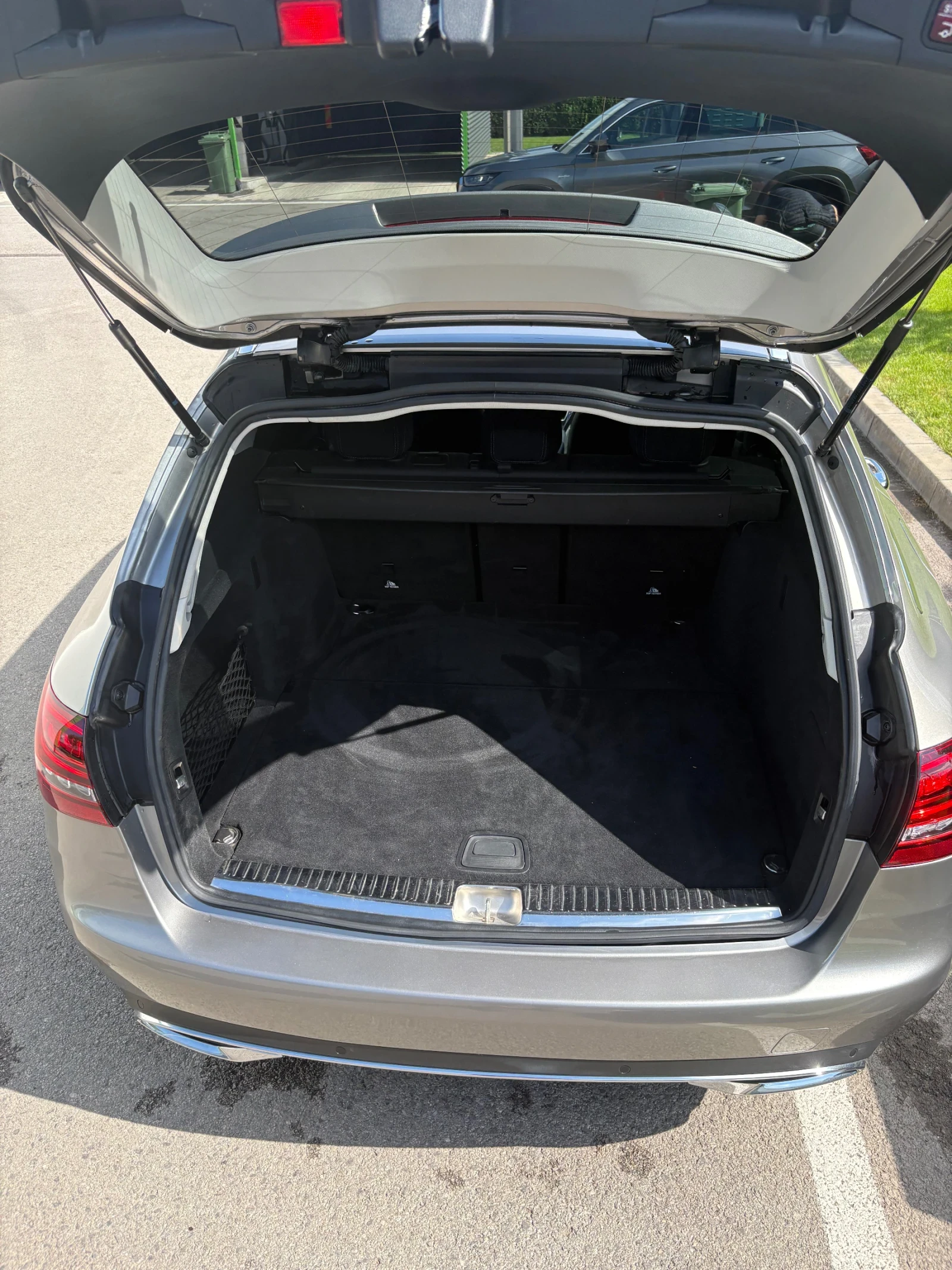 Mercedes-Benz C 200, снимка 8 - Автомобили и джипове - 54744446