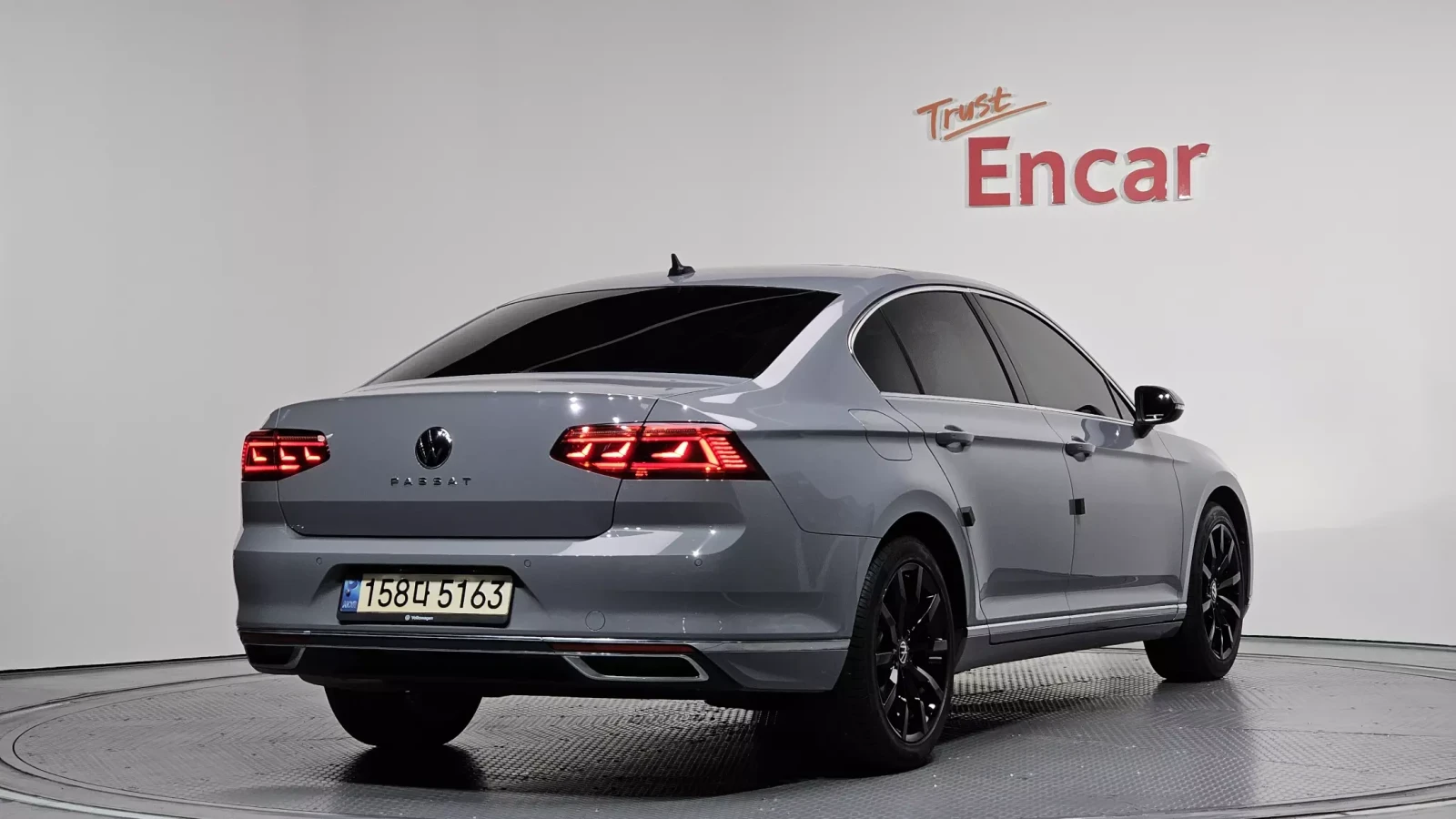 VW Passat HeadsUP* Обдух/Подгрев * 360 , снимка 2 - Автомобили и джипове - 54788216