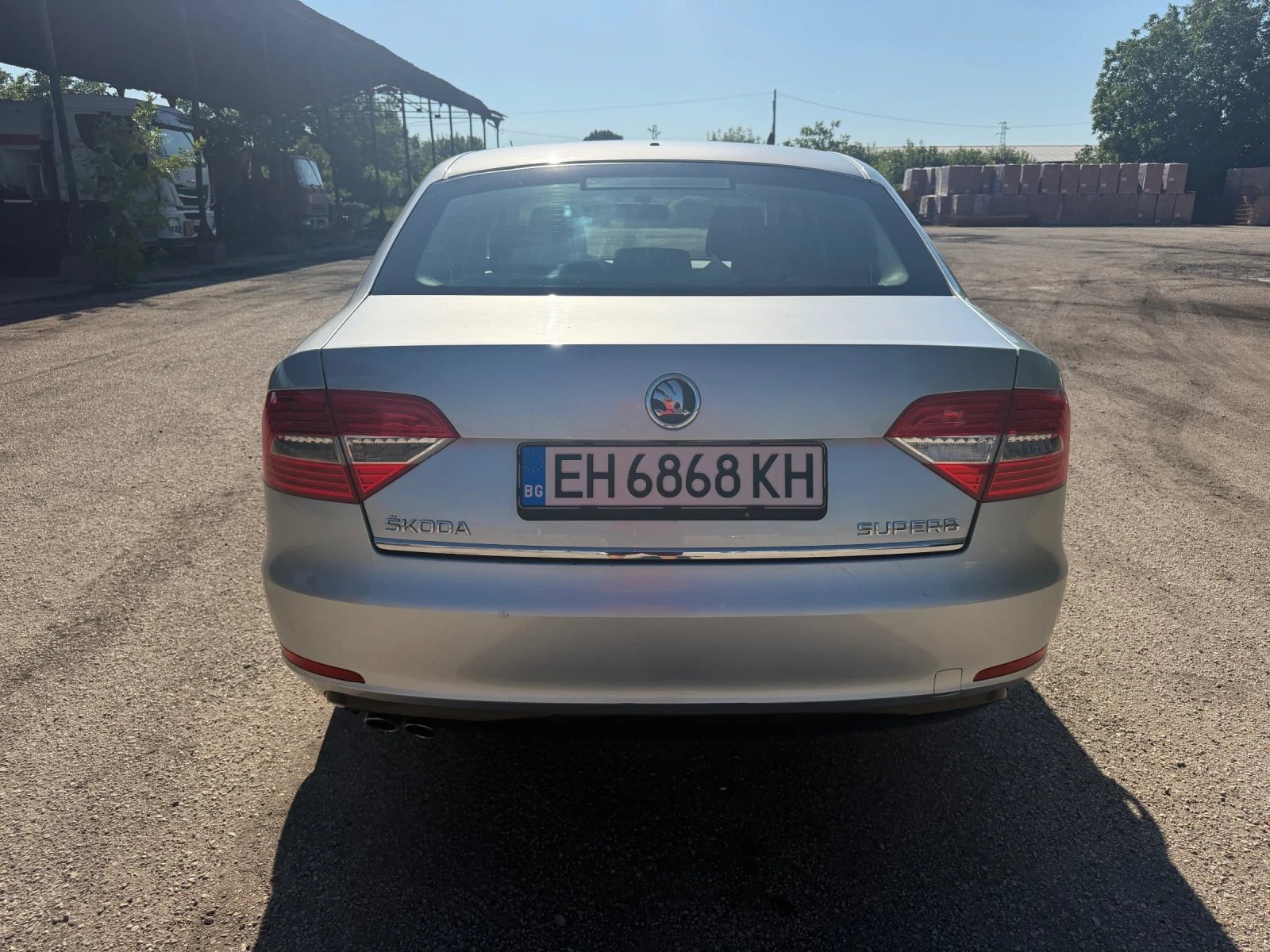Skoda Superb 2.0 TDI, снимка 4 - Автомобили и джипове - 54843490