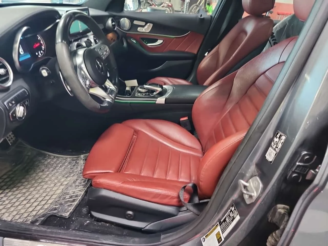 Mercedes-Benz C 43 AMG * 43 AMG * АВТОКРЕДИТ БЕЗ ПЪРВОНАЧАЛНА ВНОСКА* , снимка 5 - Автомобили и джипове - 55067744
