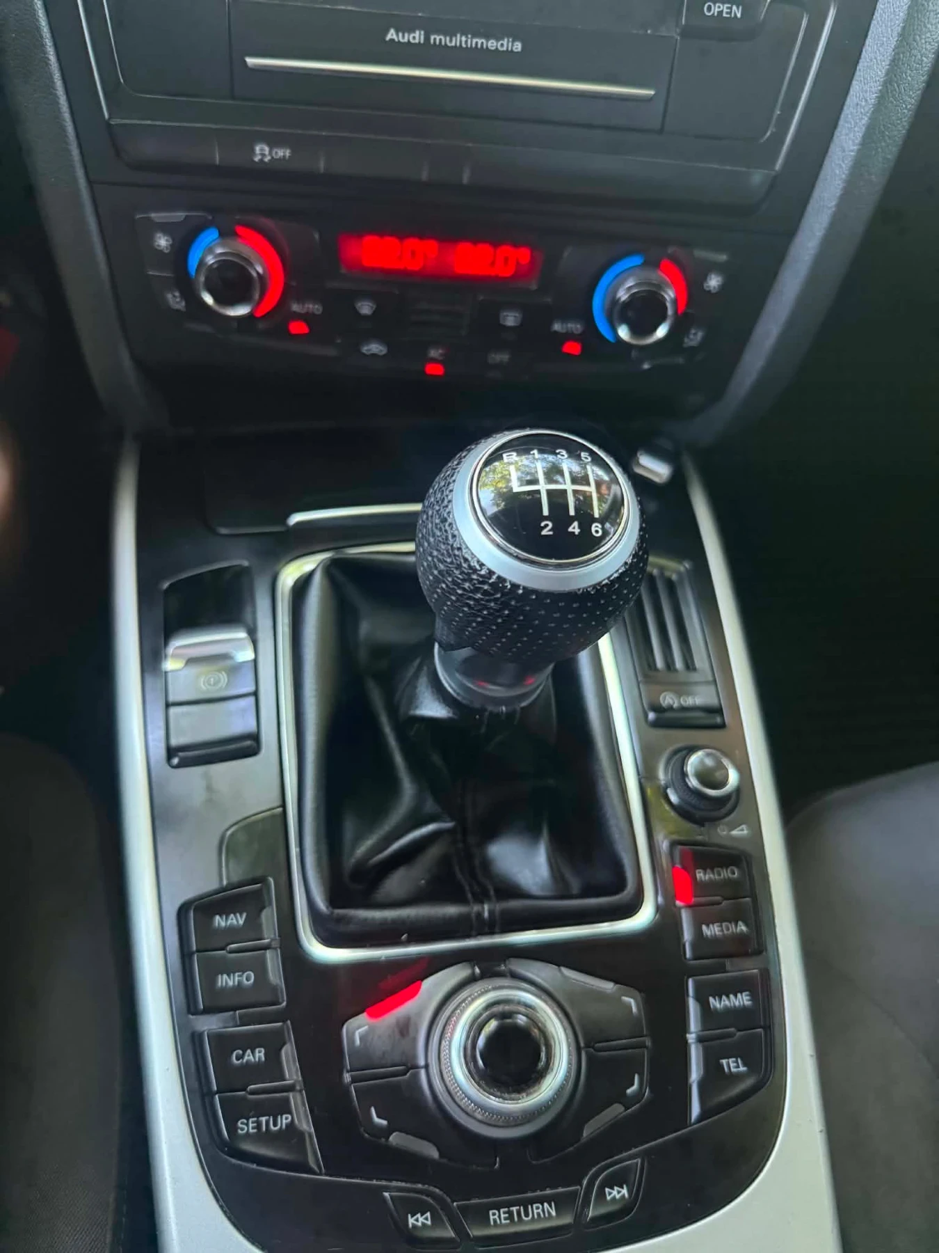 Audi A5 2.0 TDi 170hp, снимка 14 - Автомобили и джипове - 55078805