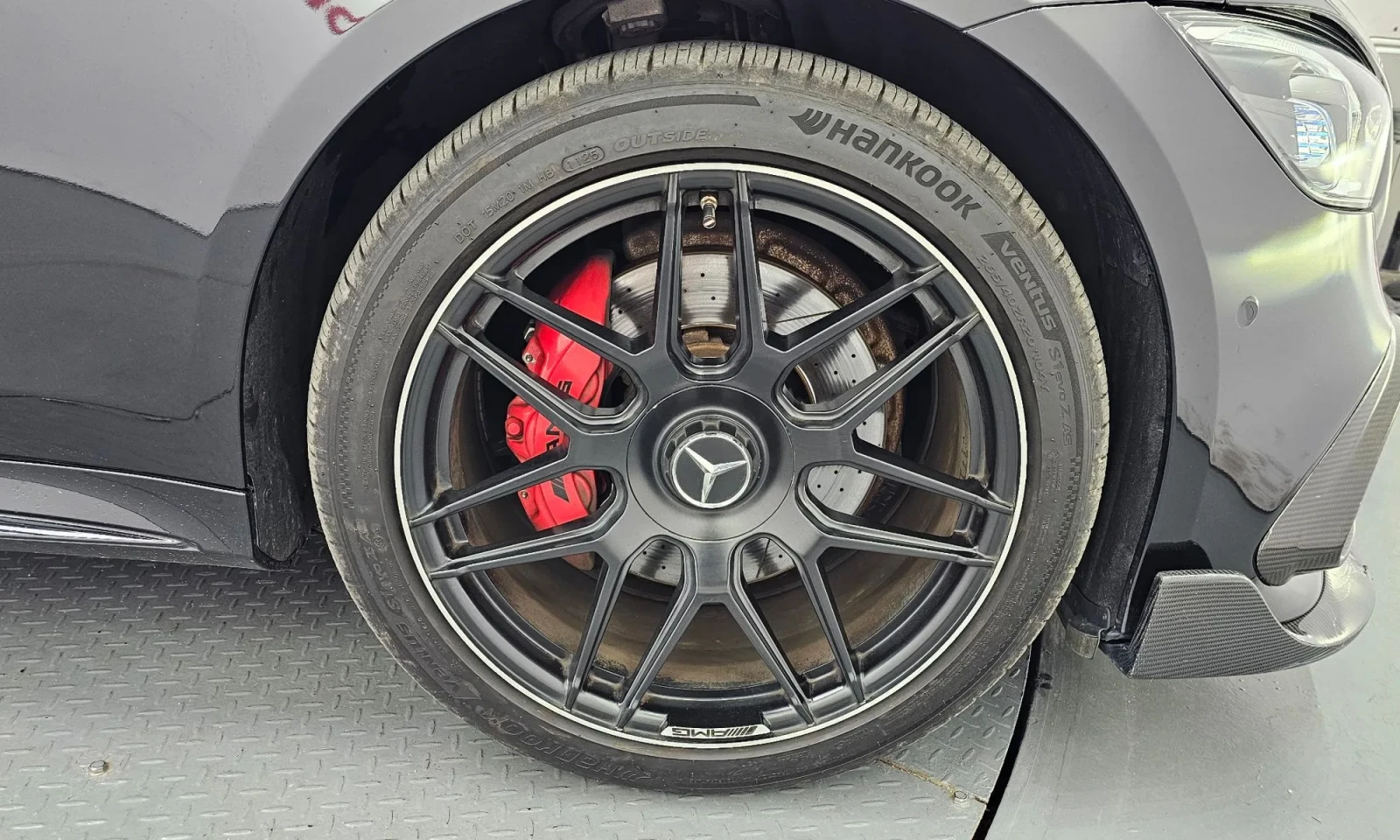 Mercedes-Benz AMG GT 43 4MATIC+ | ОБДУХ| DISTRO| HEADS UP| Burmester3D, снимка 17 - Автомобили и джипове - 55082281