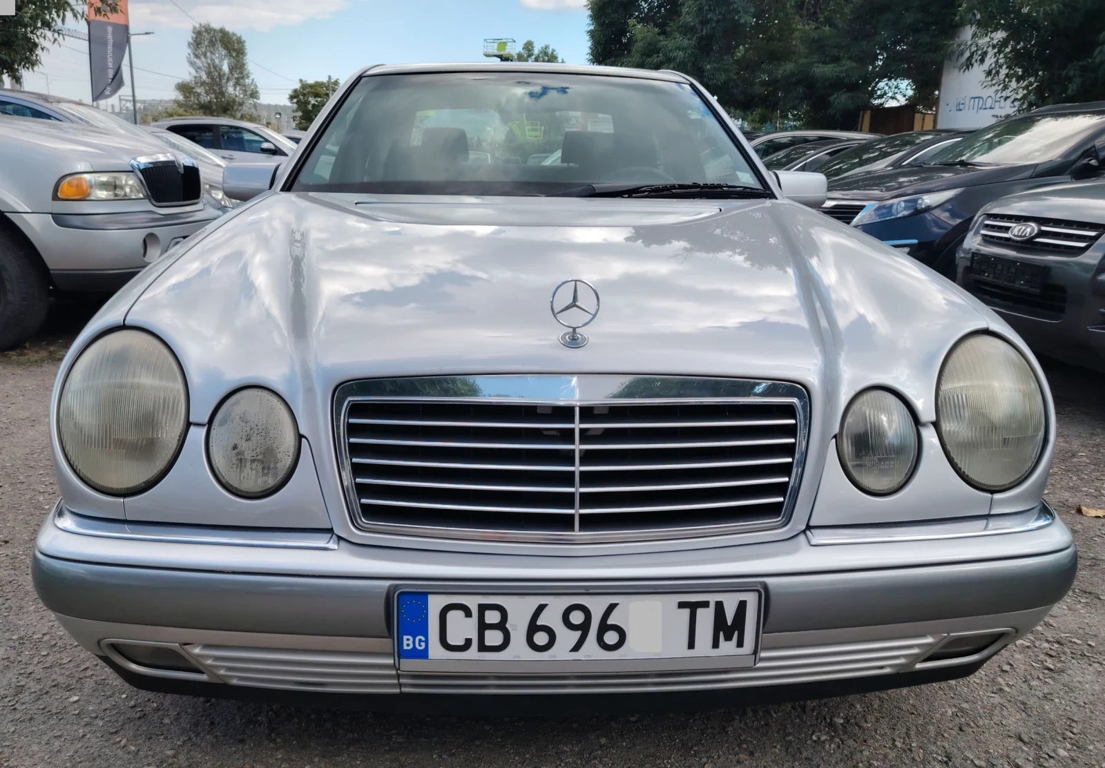 Mercedes-Benz E 200  2.0i/Compresor/Eleganse, снимка 3 - Автомобили и джипове - 55456021