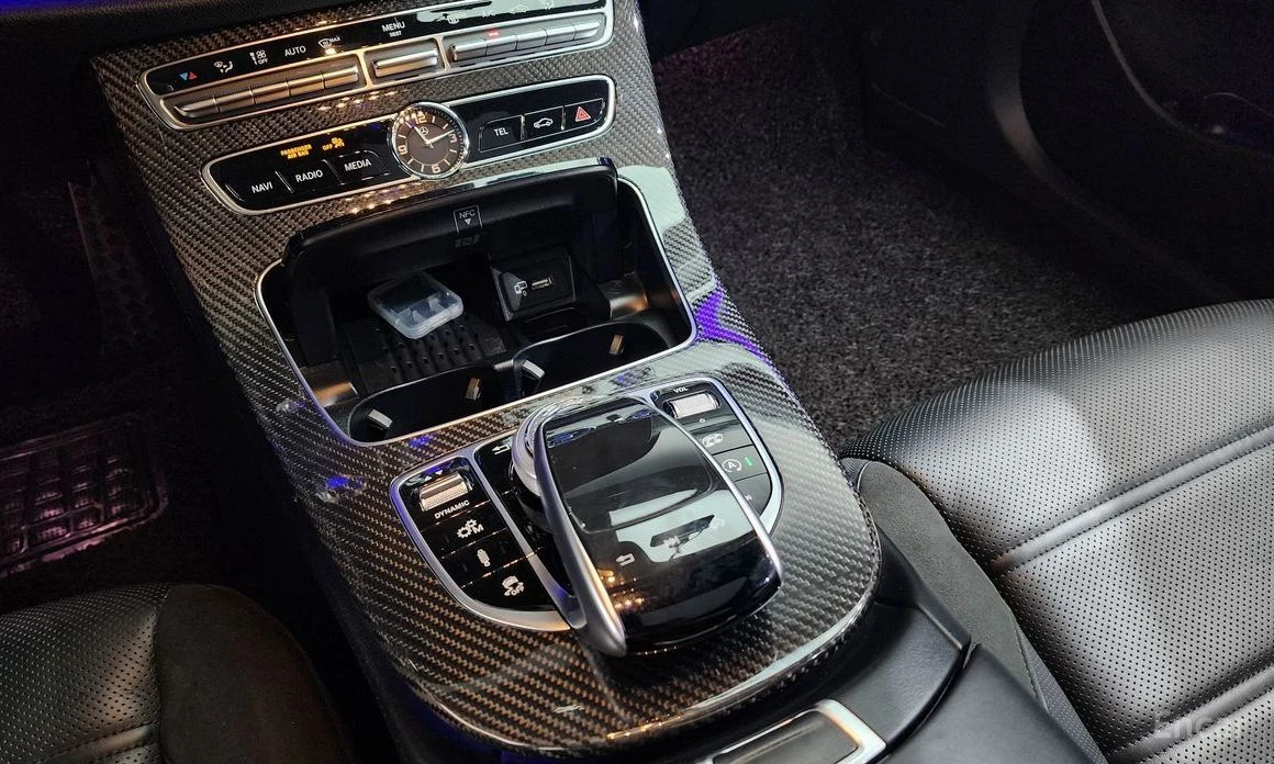 Mercedes-Benz E 53 AMG, снимка 9 - Автомобили и джипове - 55510197