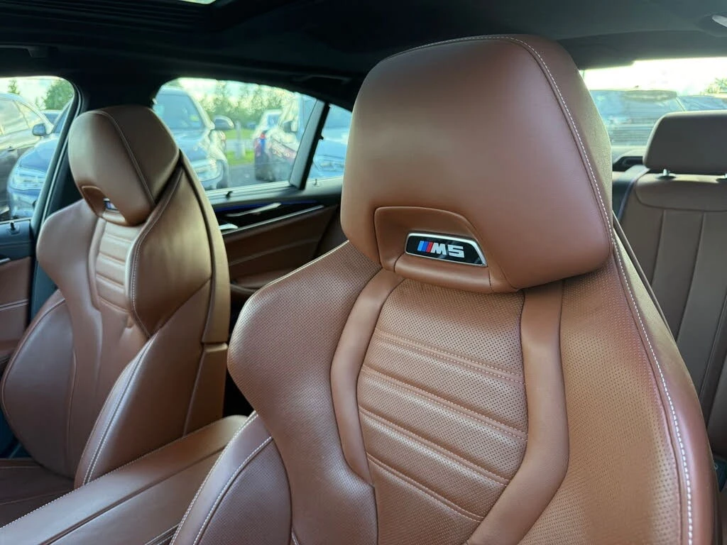 BMW M5 COMPETITION* HUD* ВАКУМ* 360* HARMAN, снимка 17 - Автомобили и джипове - 55631108