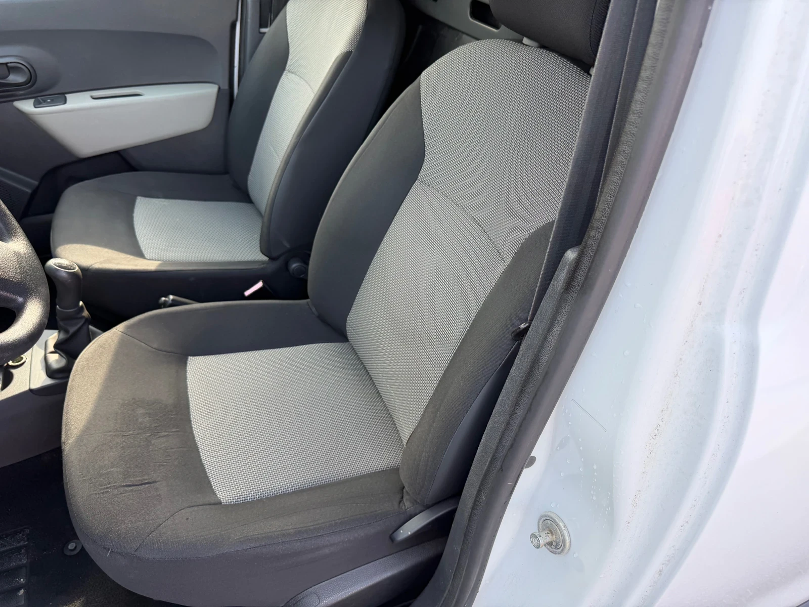 Dacia Dokker 1.5 DCi, снимка 9 - Автомобили и джипове - 55636322