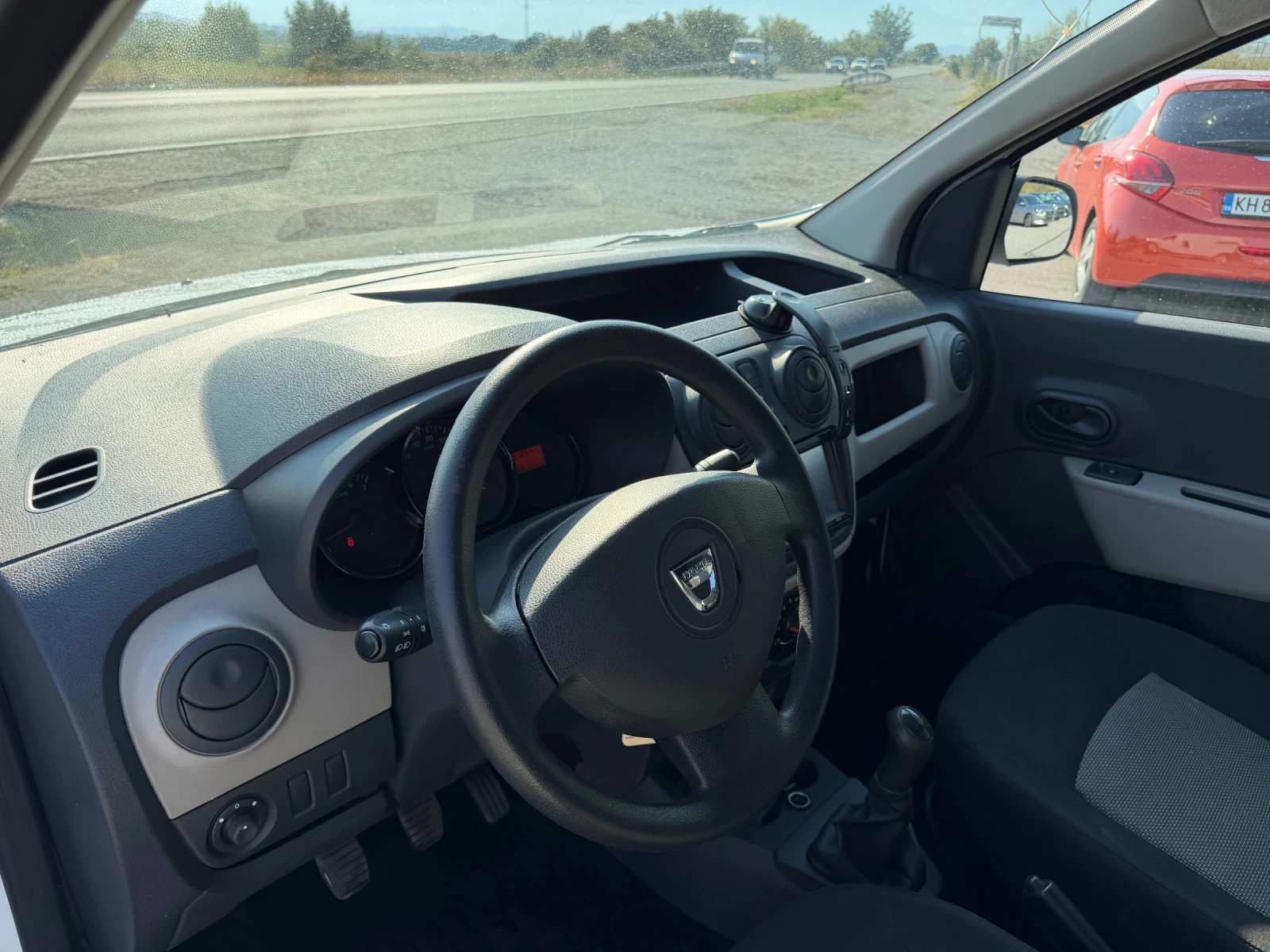 Dacia Dokker 1.5 DCi, снимка 9 - Автомобили и джипове - 55636322