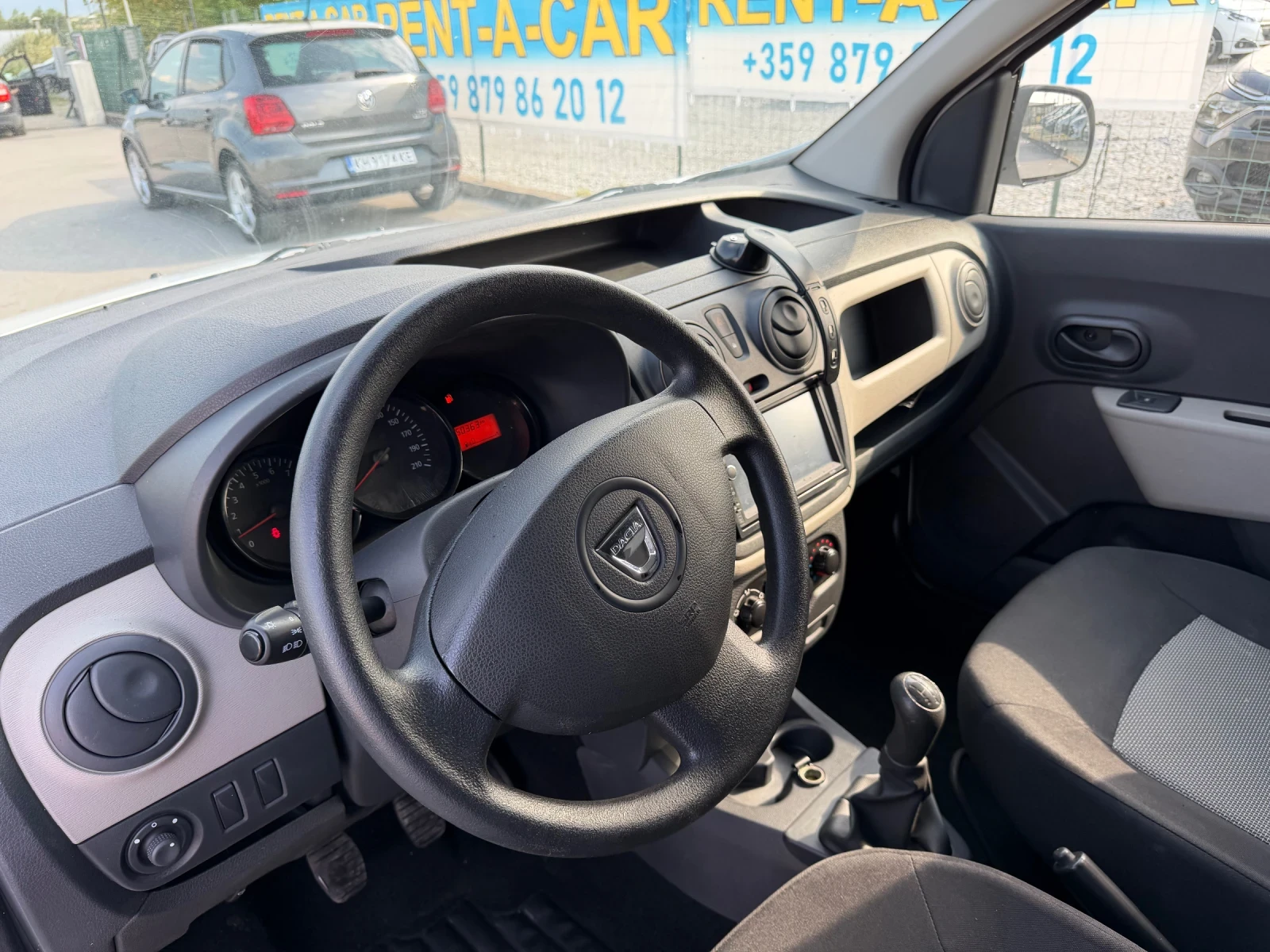 Dacia Dokker 1.5 DCi, снимка 10 - Автомобили и джипове - 55636322