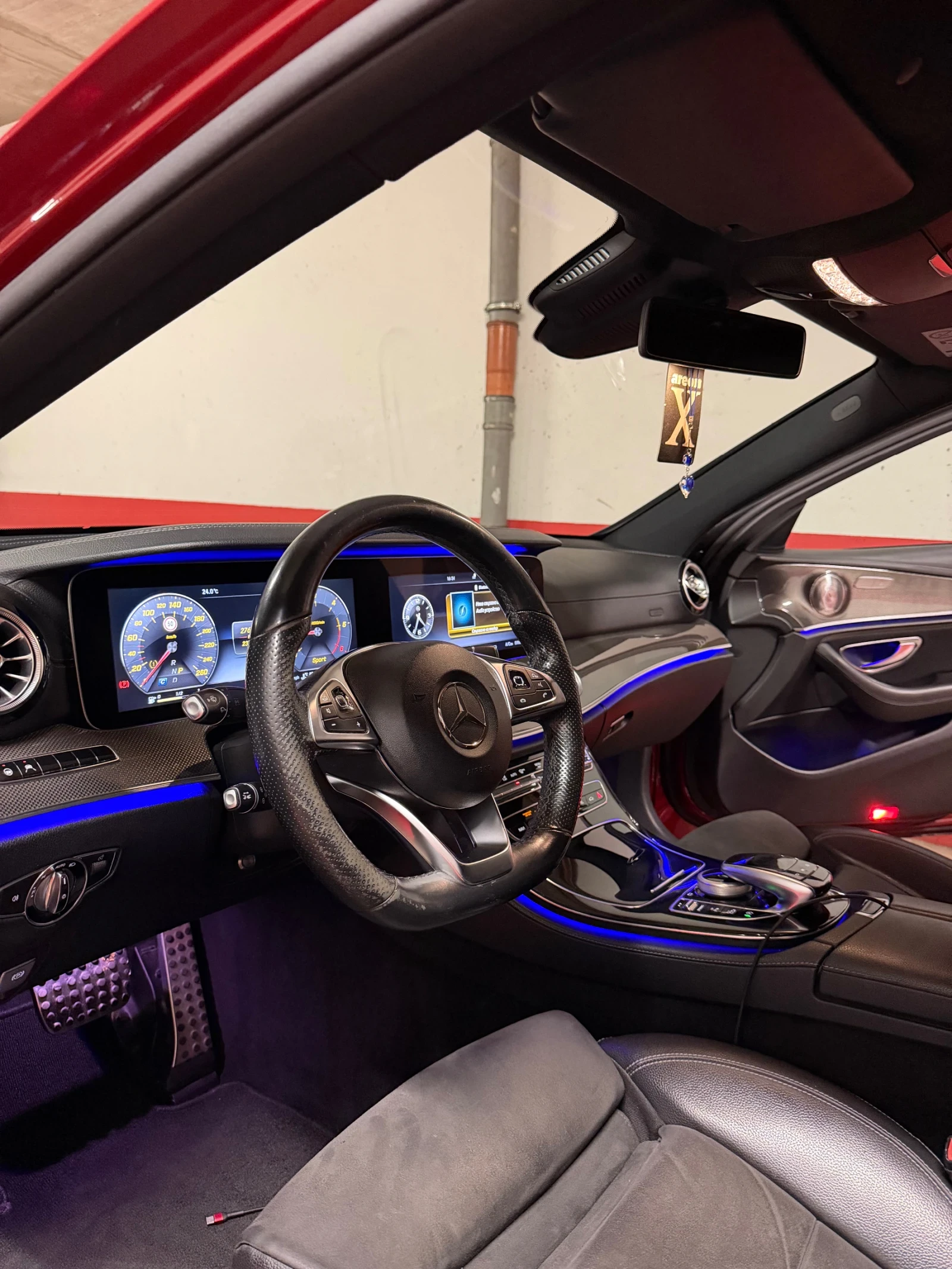 Mercedes-Benz E 220, снимка 6 - Автомобили и джипове - 55664572