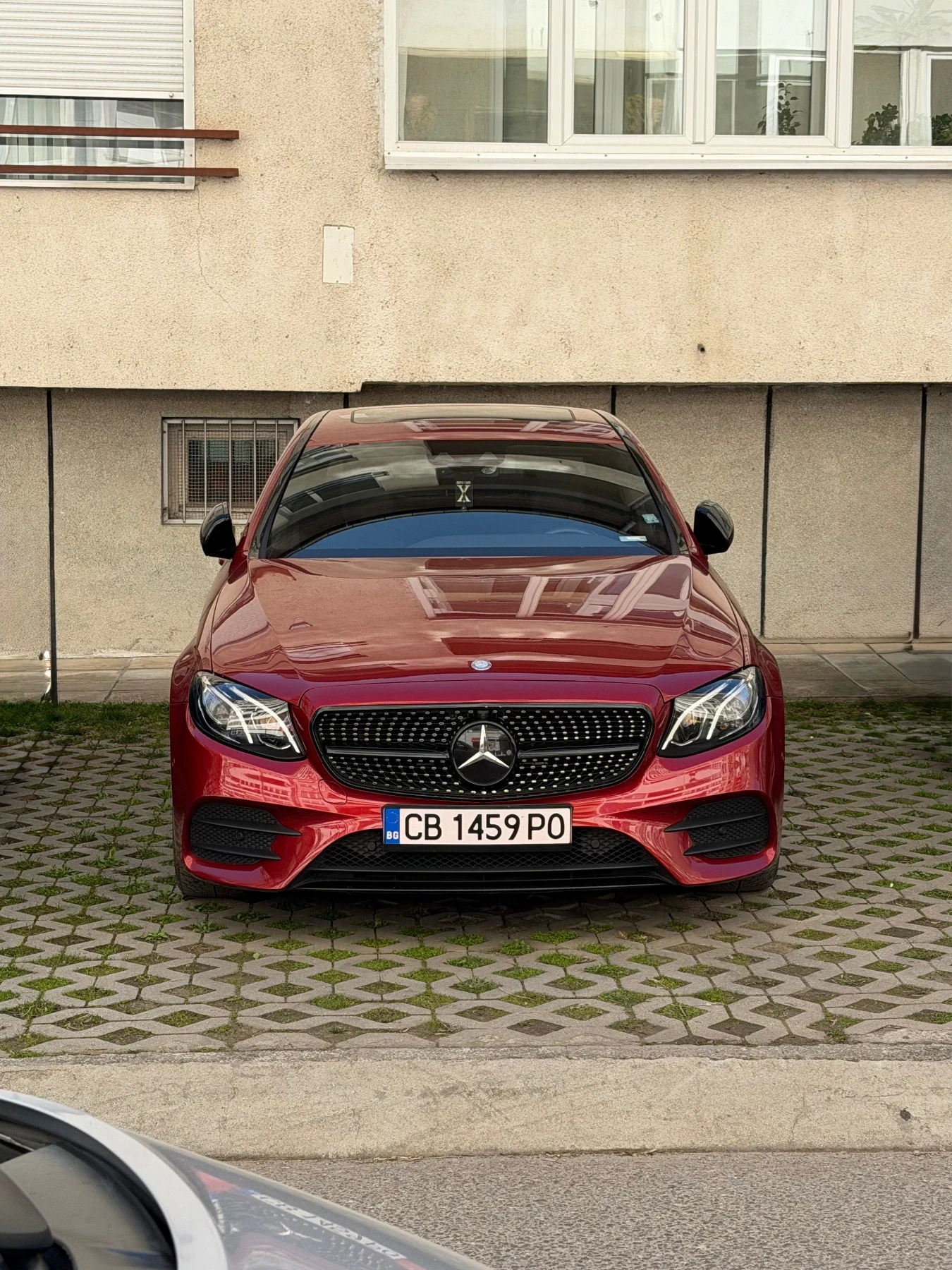 Mercedes-Benz E 220, снимка 12 - Автомобили и джипове - 55664572