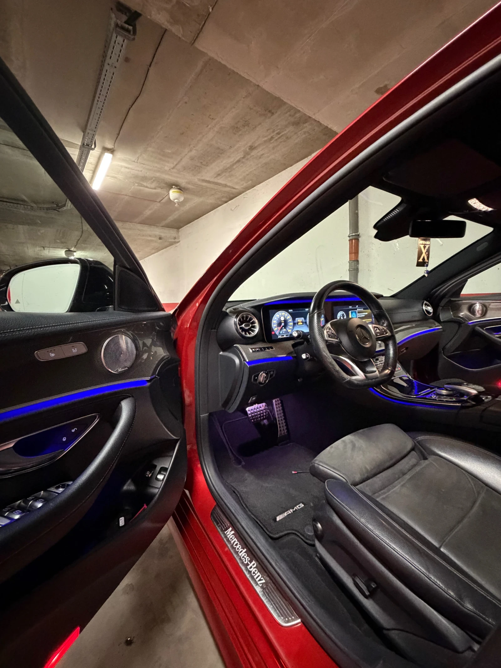 Mercedes-Benz E 220, снимка 8 - Автомобили и джипове - 55664572