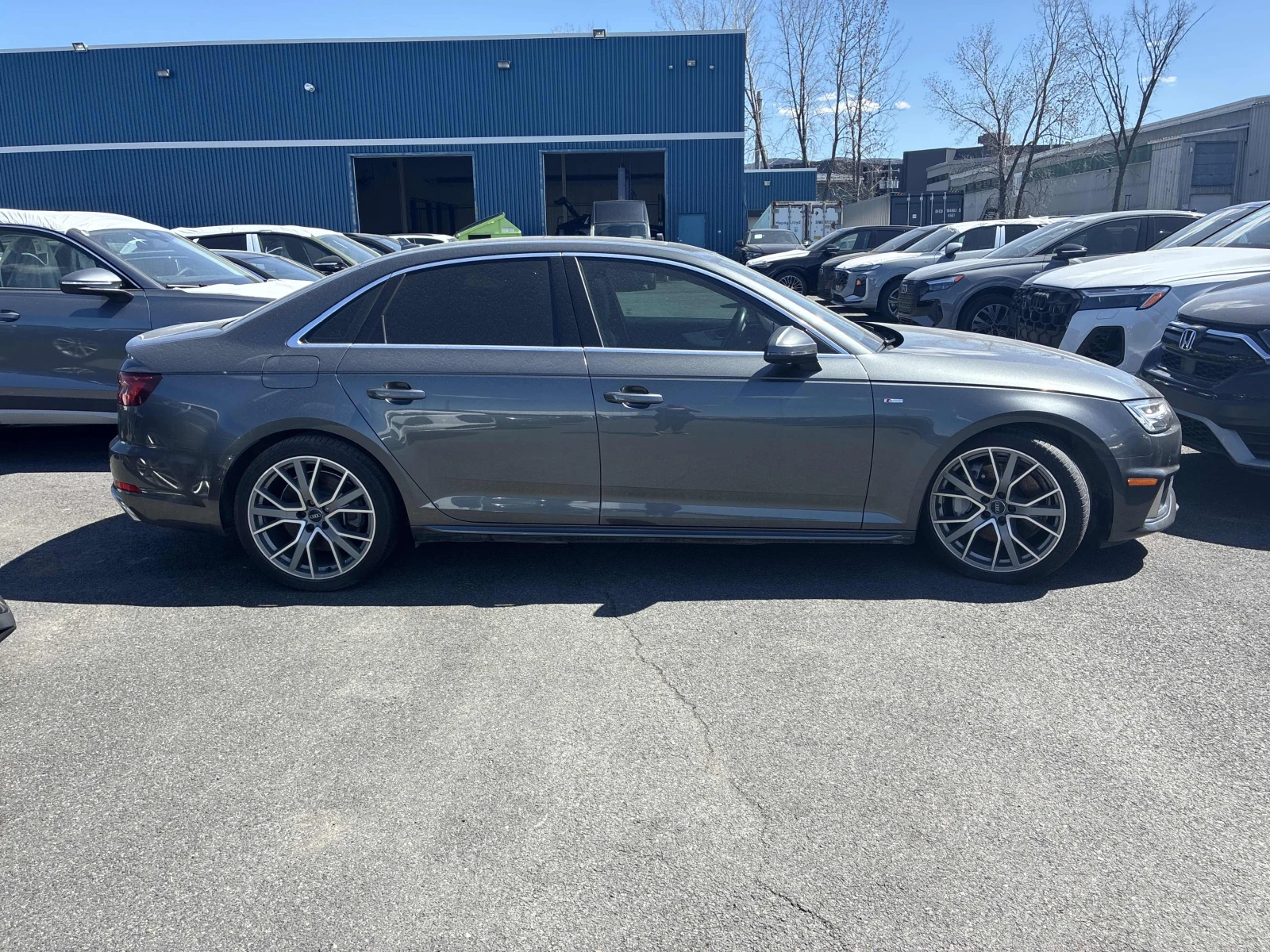 Audi A4 Technik, снимка 3 - Автомобили и джипове - 55721524