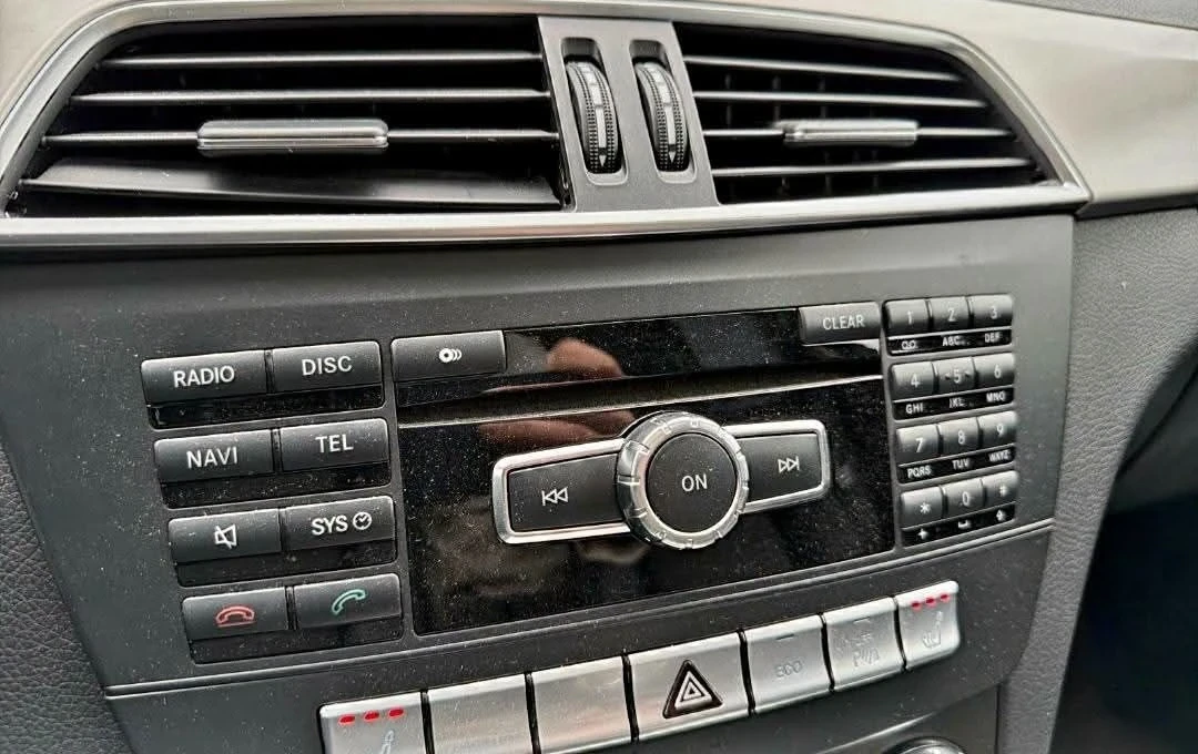 Mercedes-Benz C 220 Сервизна История Панорама Blind - Spod Navi Kamera, снимка 10 - Автомобили и джипове - 55932009