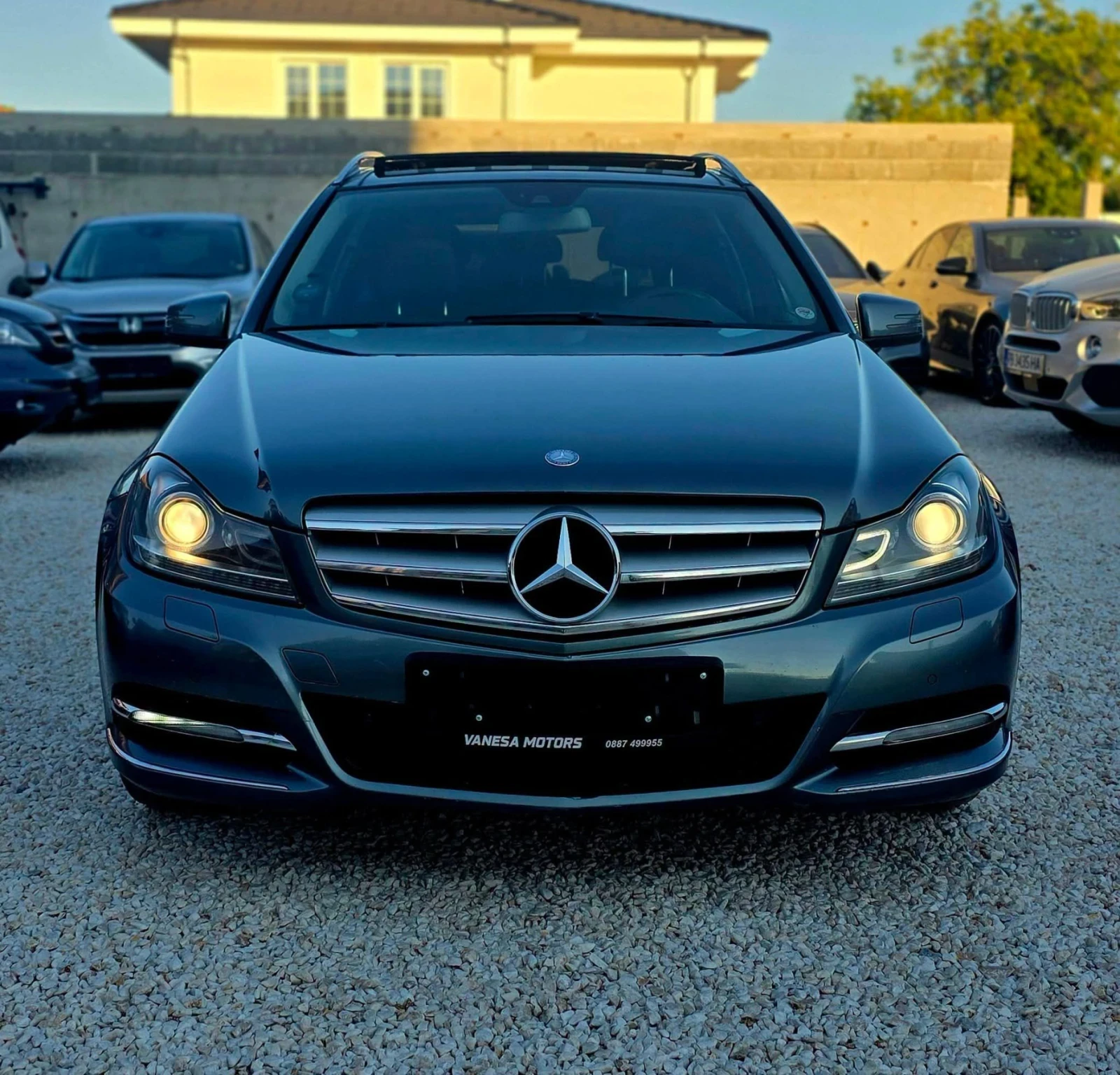 Mercedes-Benz C 220 Сервизна История Панорама Blind - Spod Navi Kamera, снимка 2 - Автомобили и джипове - 55932009