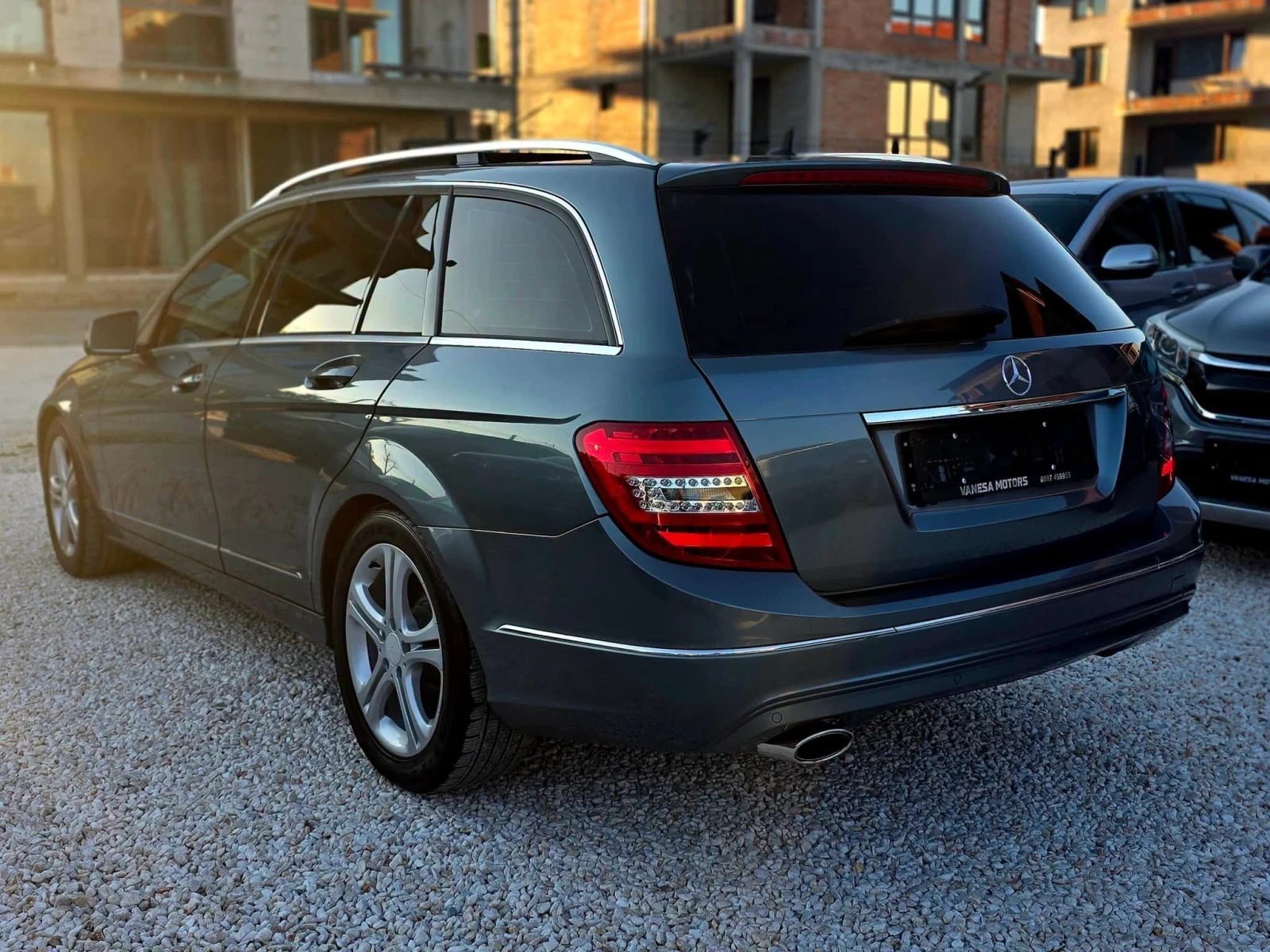 Mercedes-Benz C 220 Сервизна История Панорама Blind - Spod Navi Kamera, снимка 6 - Автомобили и джипове - 55932009