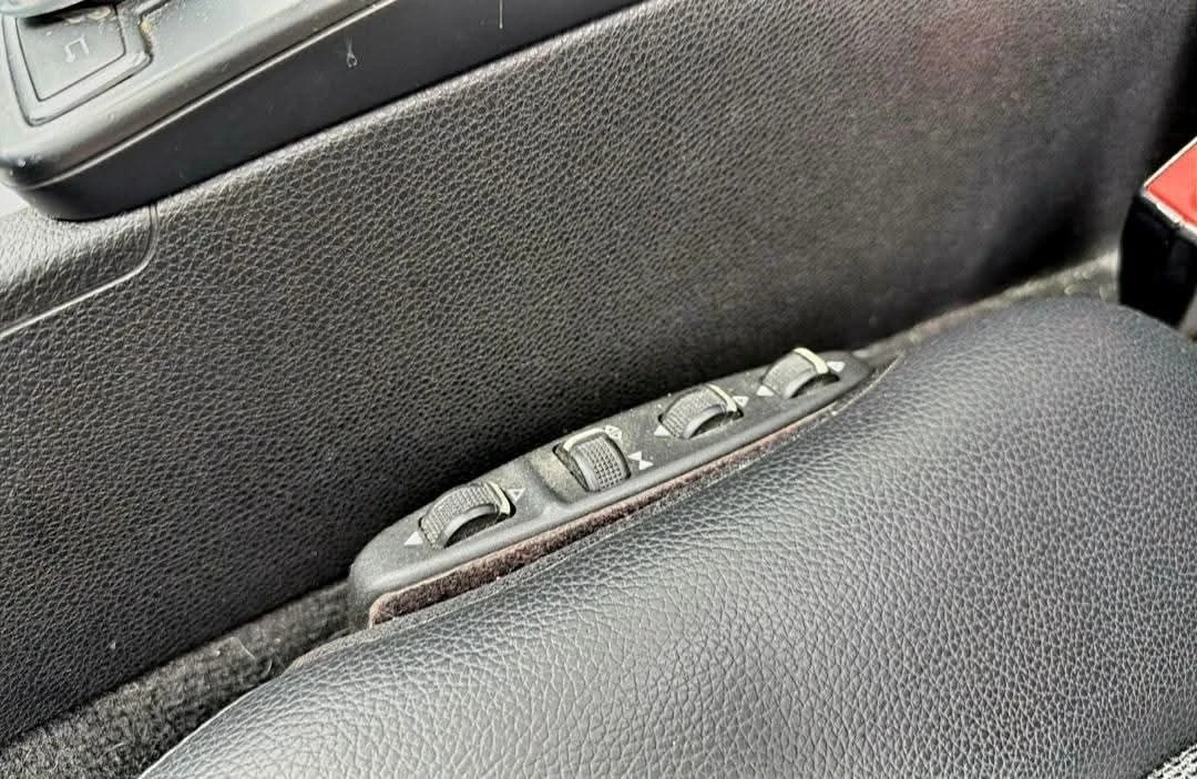 Mercedes-Benz C 220 Сервизна История Панорама Blind - Spod Navi Kamera, снимка 14 - Автомобили и джипове - 55932009