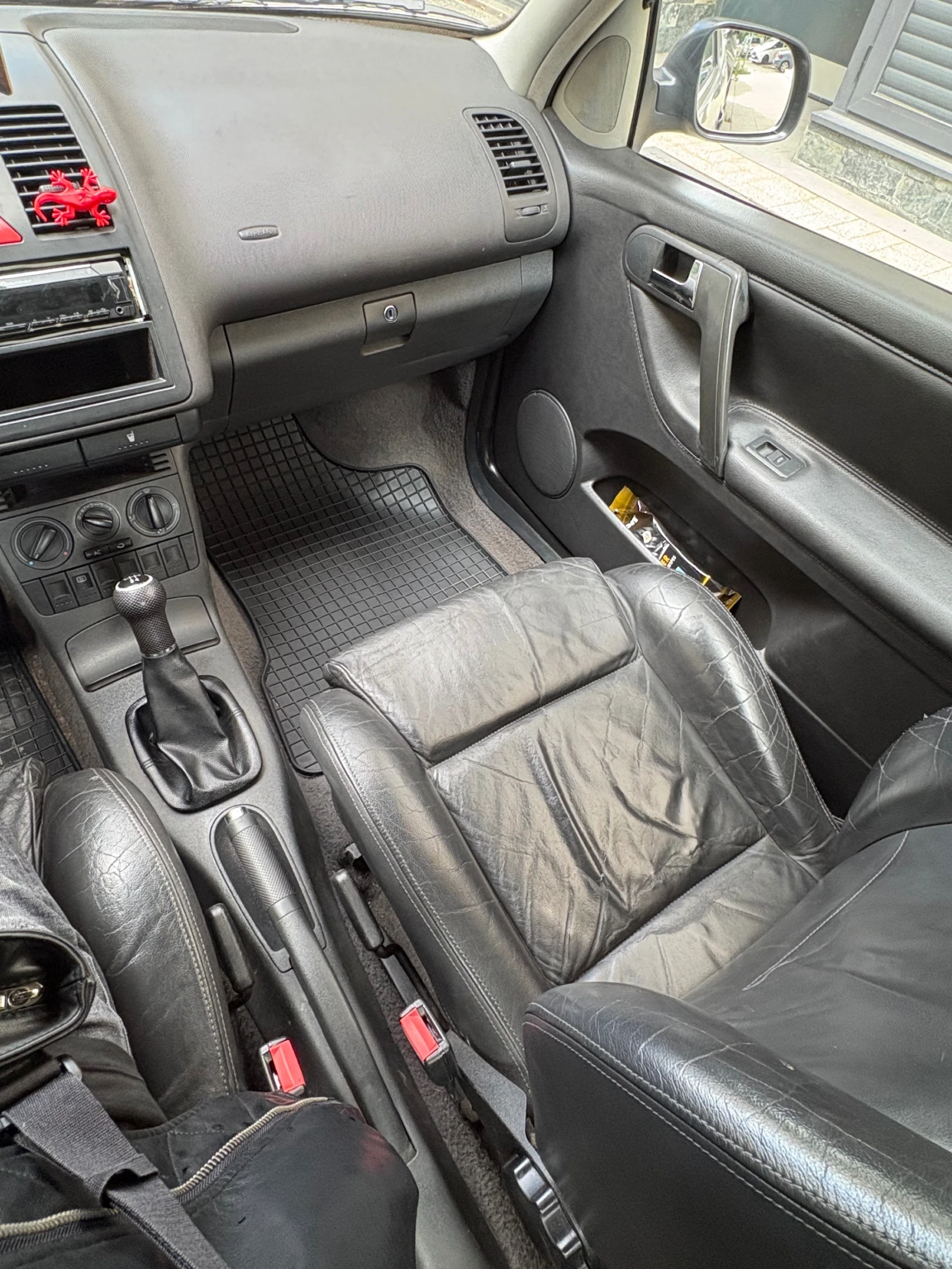 VW Polo 1.4 16v, снимка 7 - Автомобили и джипове - 56181584