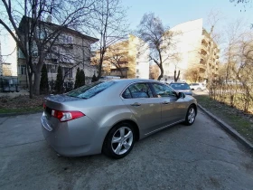 Honda Accord 2.4 EXECUTIVE+ 2010.кожа.Панорамен люк , снимка 12