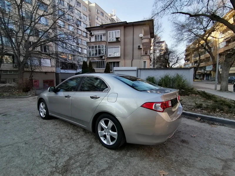 Honda Accord 2.4 EXECUTIVE+ 2010.кожа.Панорамен люк , снимка 13 - Автомобили и джипове - 49218507