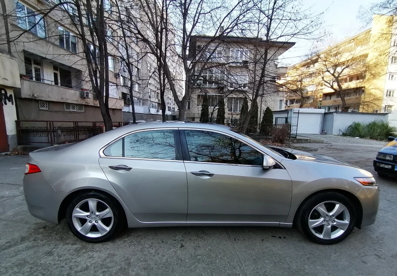 Honda Accord 2.4 EXECUTIVE+ 2010.кожа.Панорамен люк , снимка 11 - Автомобили и джипове - 49218507