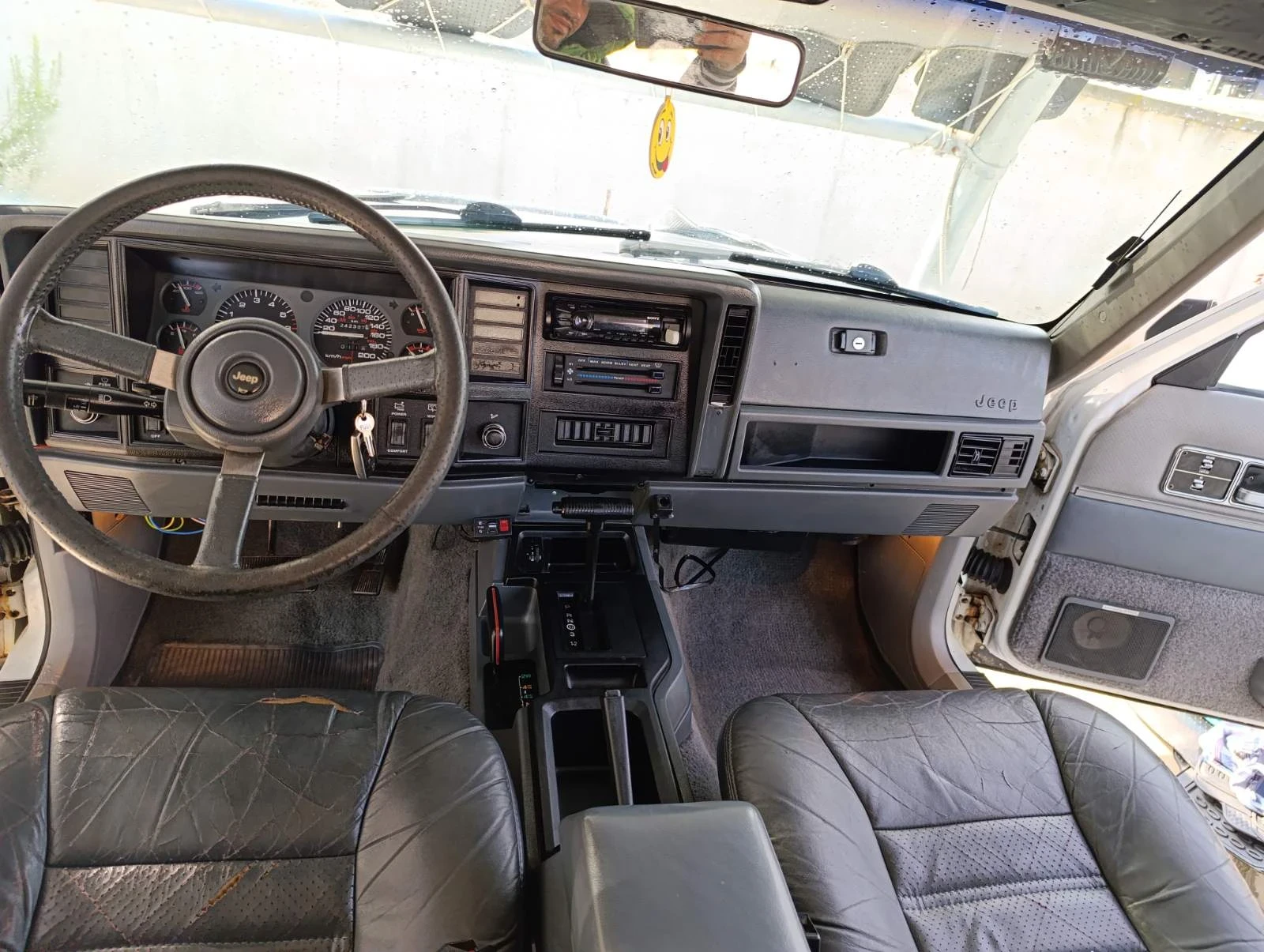 Jeep Cherokee  - изображение 7