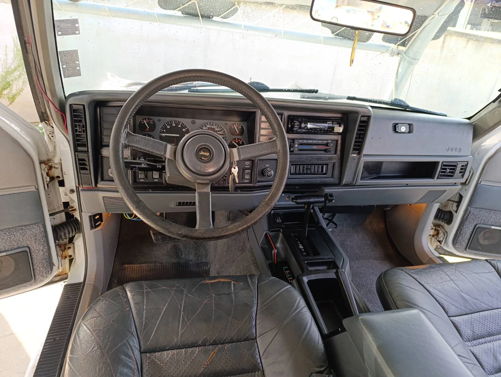 Jeep Cherokee  - изображение 4