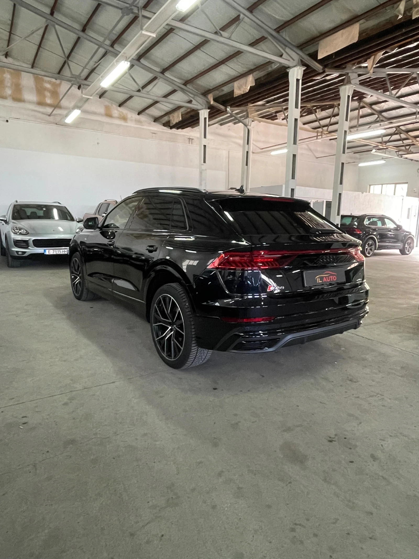 Audi Q8 Sline/Вакум/360/обдух/панора/дистр/B&O/FULL!!! - изображение 5