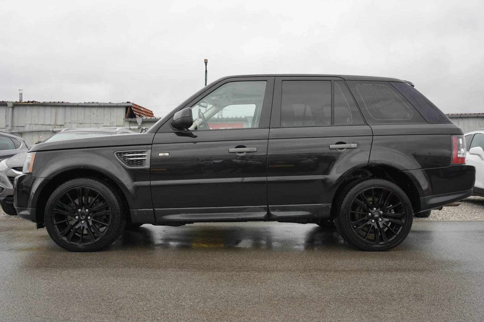 Land Rover Range Rover Sport 3.0L V6 SPORT HSE/Нави/Въздушно окачване/Ксенон, снимка 4 - Автомобили и джипове - 54065783