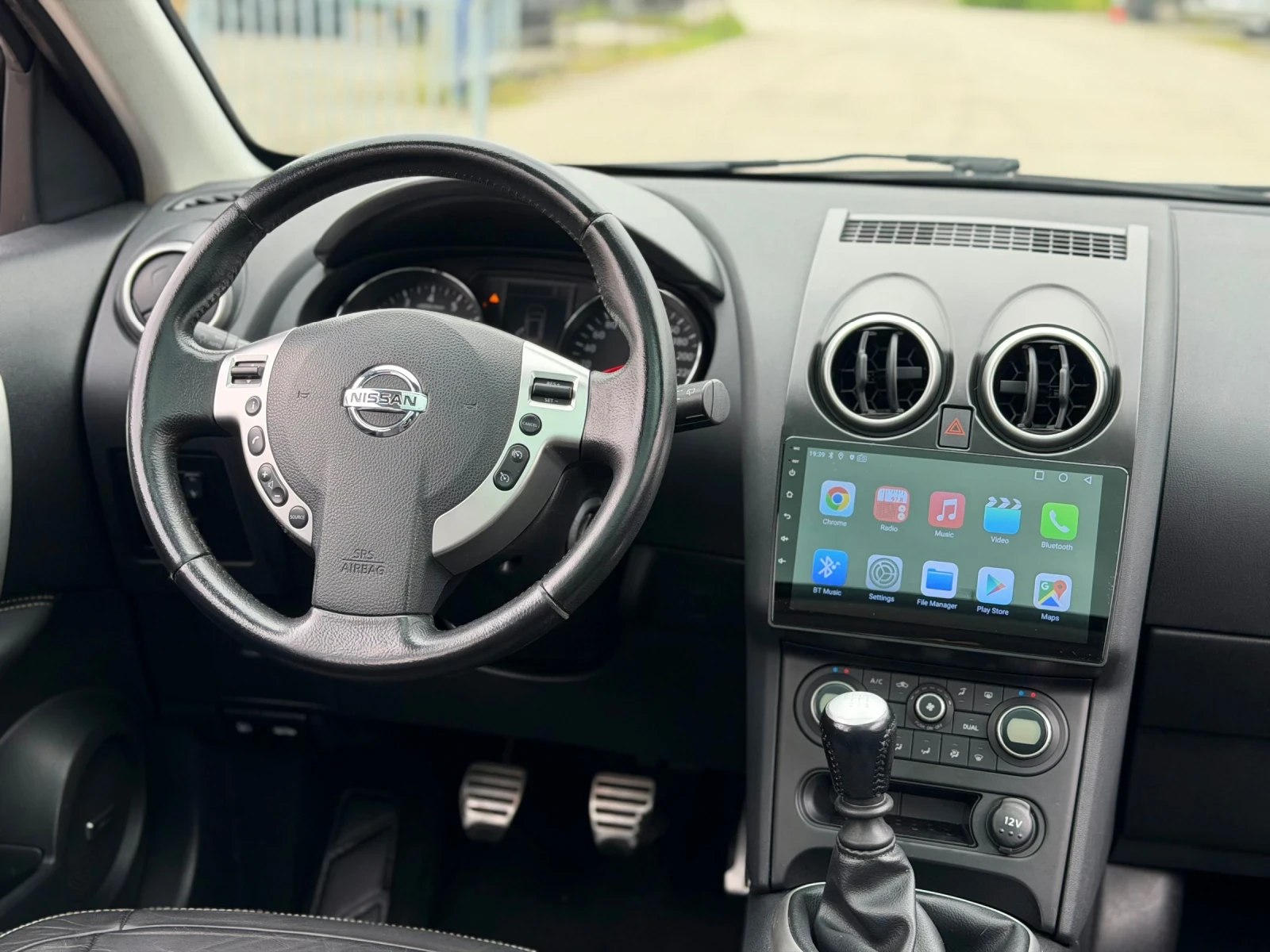 Nissan Qashqai 2.0i 4х4 keyless Panorama Кожа Навигация Tekna, снимка 12 - Автомобили и джипове - 54478556