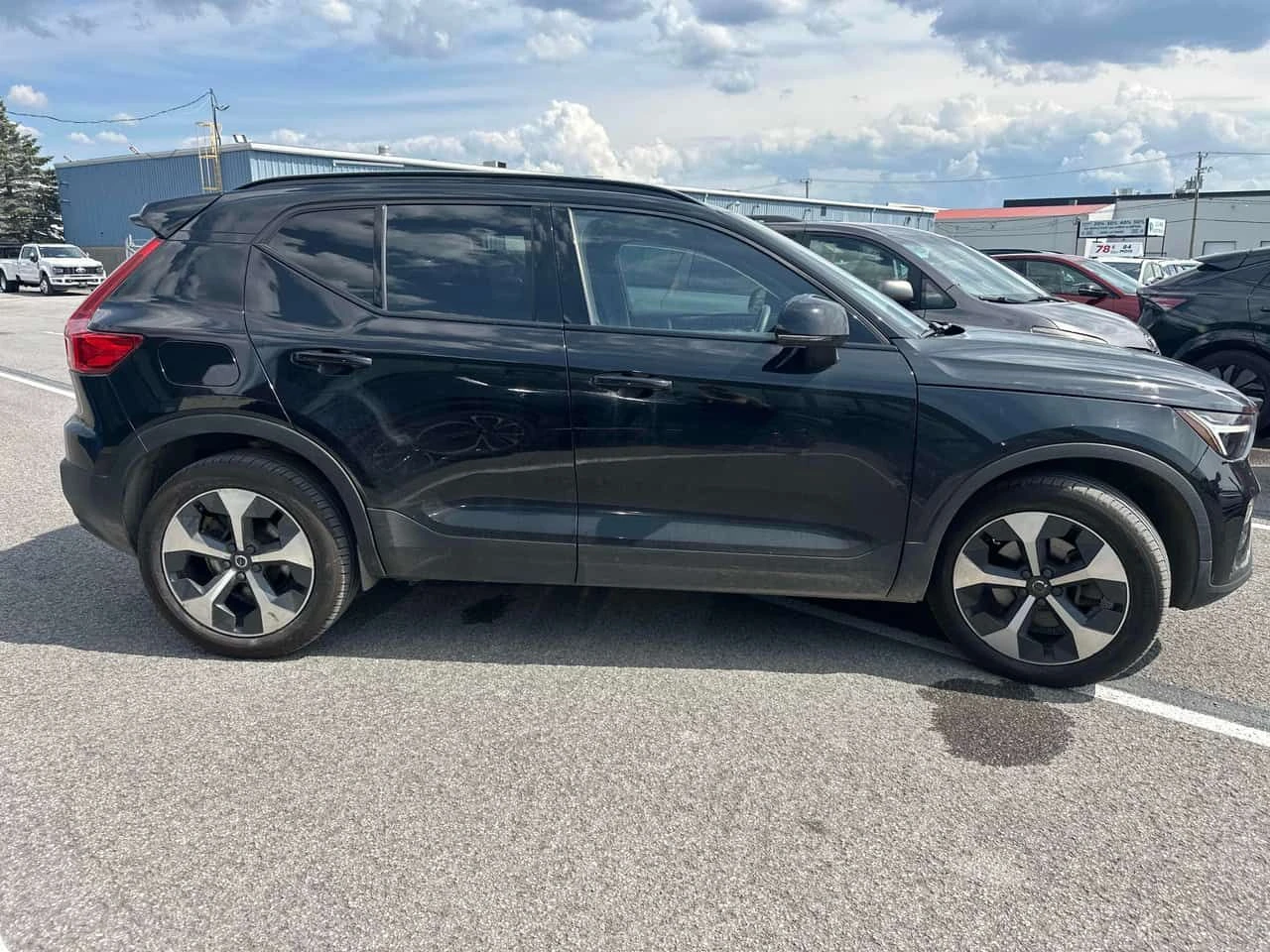 Volvo XC40 Plus Dark Theme | CARFAX | БЕЗ ПЪРВОНАЧАЛНА ВНОС, снимка 5 - Автомобили и джипове - 55053528