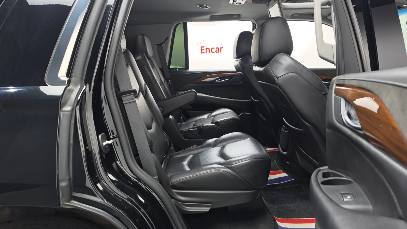 Cadillac Escalade 6.2* ЕЛ. БАГАЖНИК* BLIND SPOT* 360* HUD* КРАЙНА ЦЕ, снимка 11 - Автомобили и джипове - 55496092