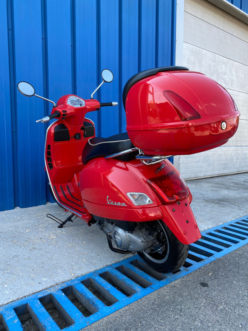 Vespa GTS 300i, снимка 4 - Мотоциклети и мототехника - 46353814