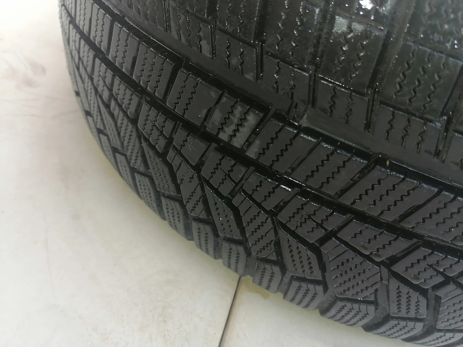 Гуми с джанти Hankook 245/40R20, снимка 5 - Гуми и джанти - 55729864