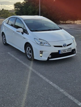 Toyota Prius 1.8 хибрид