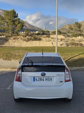 Toyota Prius 1.8 хибрид - 9900 € / 19362.72 лв. - 72676029 2