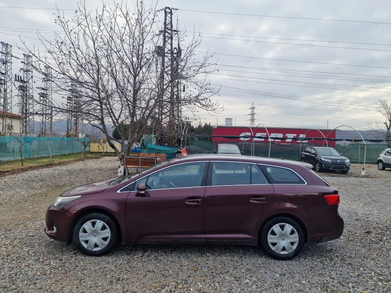 Toyota Avensis 1.8VVTi Navi GPL, снимка 8 - Автомобили и джипове - 48343371