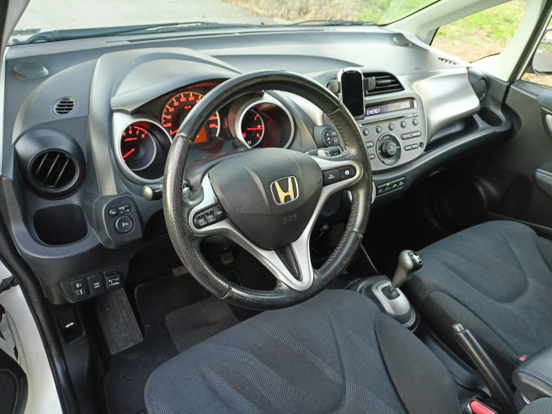 Honda Jazz 1, 4 газ/бензин, снимка 8 - Автомобили и джипове - 48369531