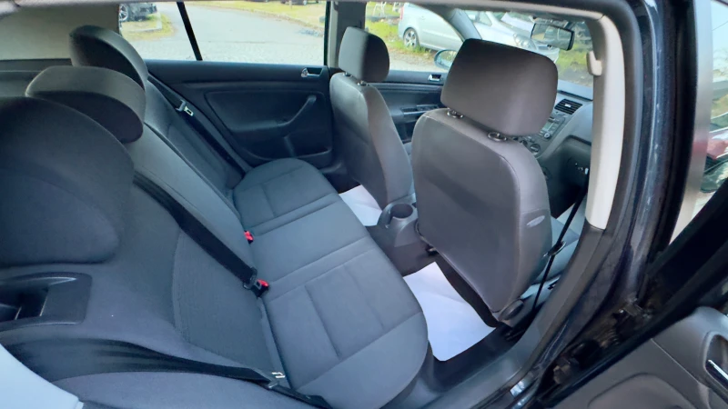 VW Golf 1.4i-КЛИМАТИК, снимка 13 - Автомобили и джипове - 49945719