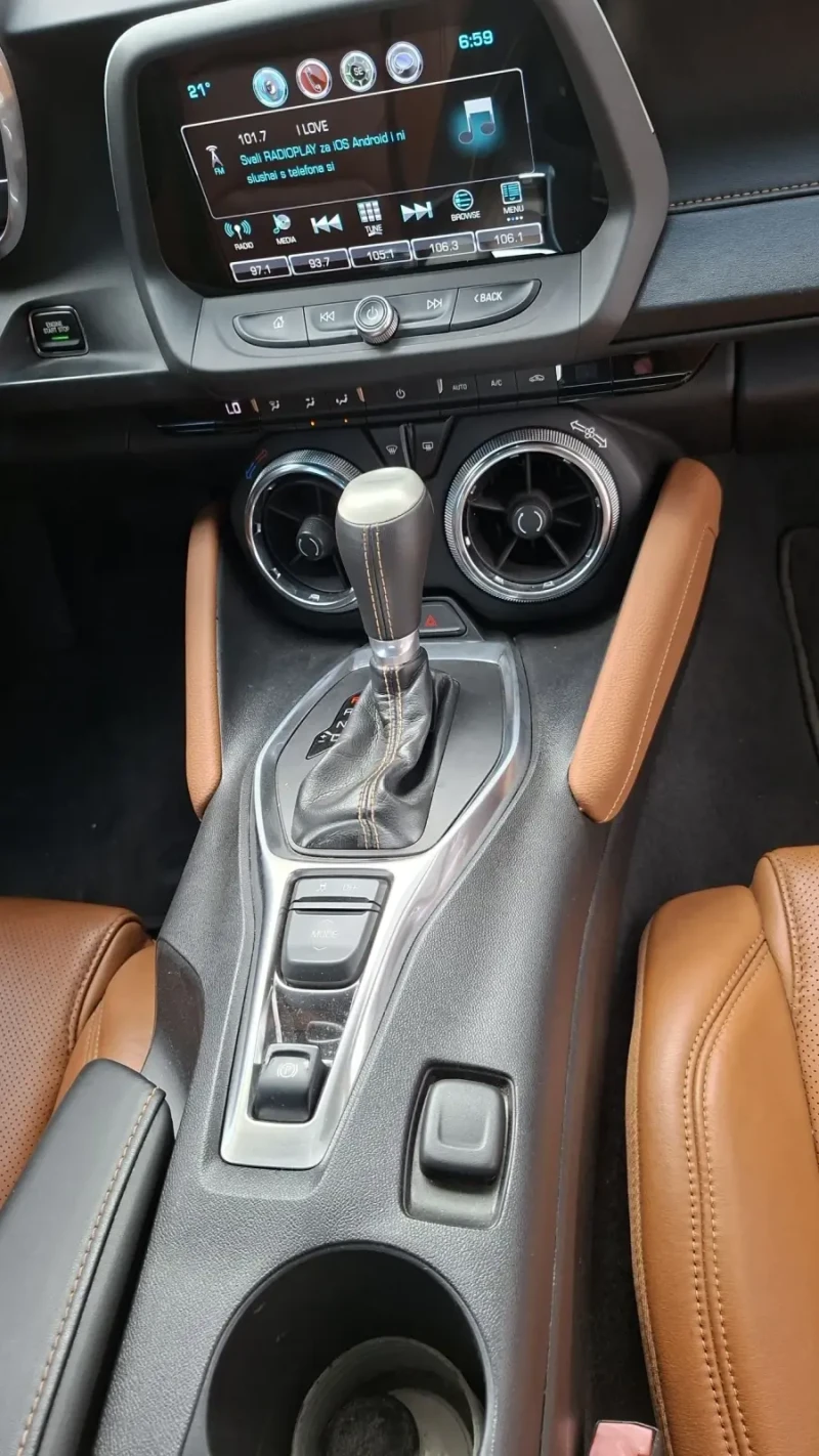 Chevrolet Camaro RS, снимка 10 - Автомобили и джипове - 52641525