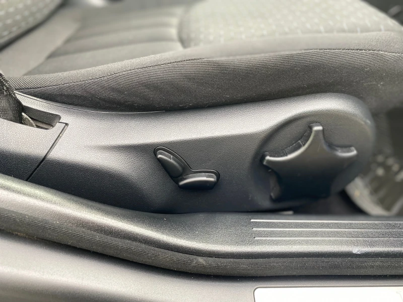 Mercedes-Benz C 220 OM646, снимка 12 - Автомобили и джипове - 51859180