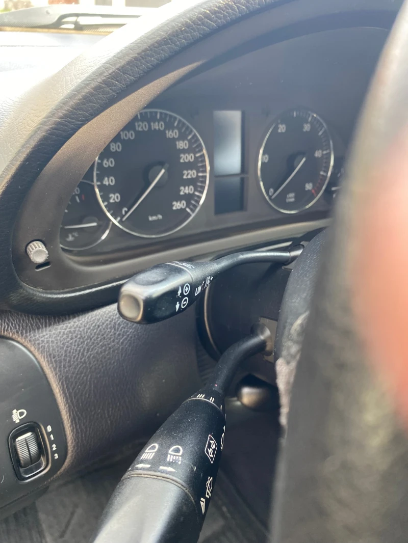 Mercedes-Benz C 220 OM646, снимка 10 - Автомобили и джипове - 51859180