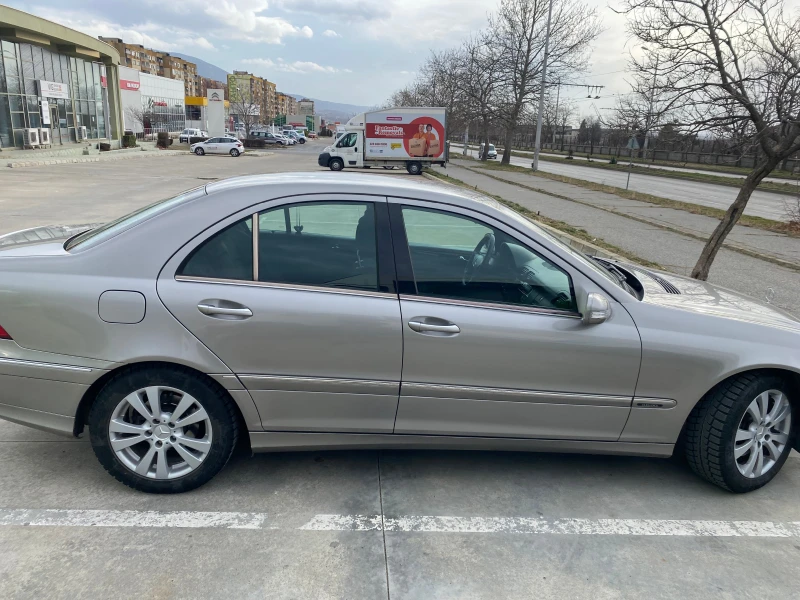 Mercedes-Benz C 220 OM646, снимка 2 - Автомобили и джипове - 51859180