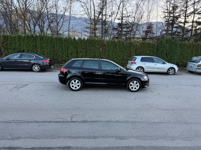 Audi A3 Sportback 1.6TDI СЕРВИЗНА ИСТОРИЯ!, снимка 6 - Автомобили и джипове - 52404063
