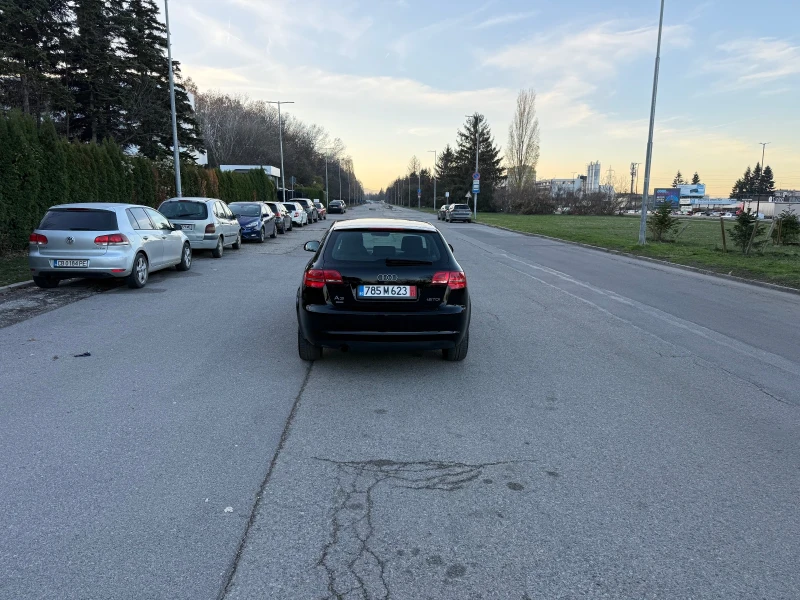Audi A3 Sportback 1.6TDI СЕРВИЗНА ИСТОРИЯ!, снимка 4 - Автомобили и джипове - 52404063