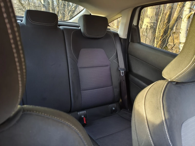 Renault Arkana, снимка 12 - Автомобили и джипове - 52850894