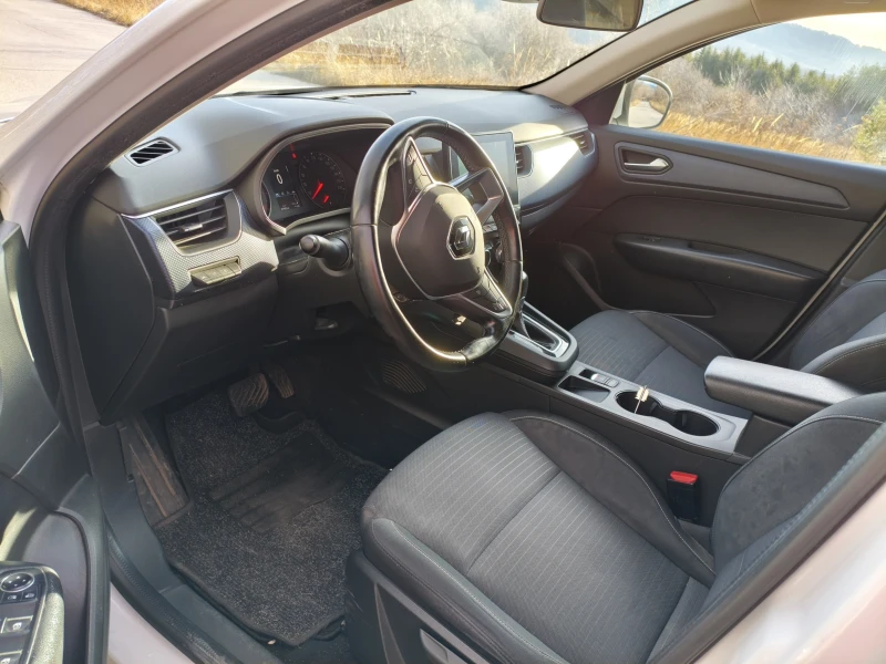 Renault Arkana, снимка 4 - Автомобили и джипове - 52850894