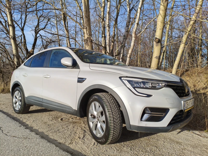 Renault Arkana, снимка 2 - Автомобили и джипове - 52850894