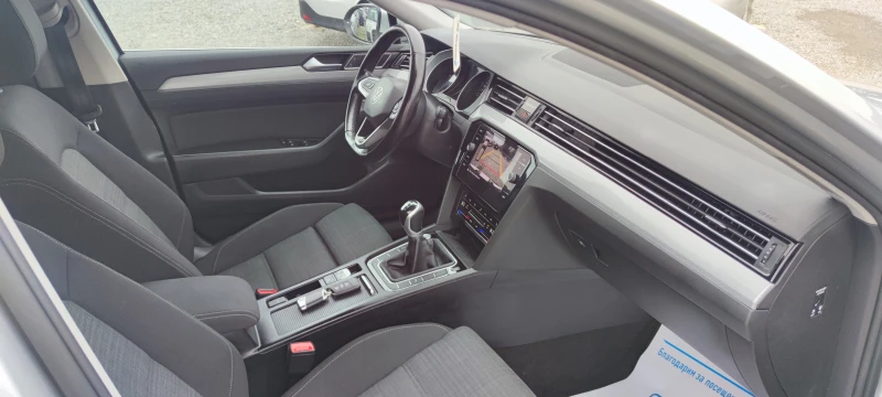 VW Passat 2.0TDI LED, снимка 11 - Автомобили и джипове - 53491763