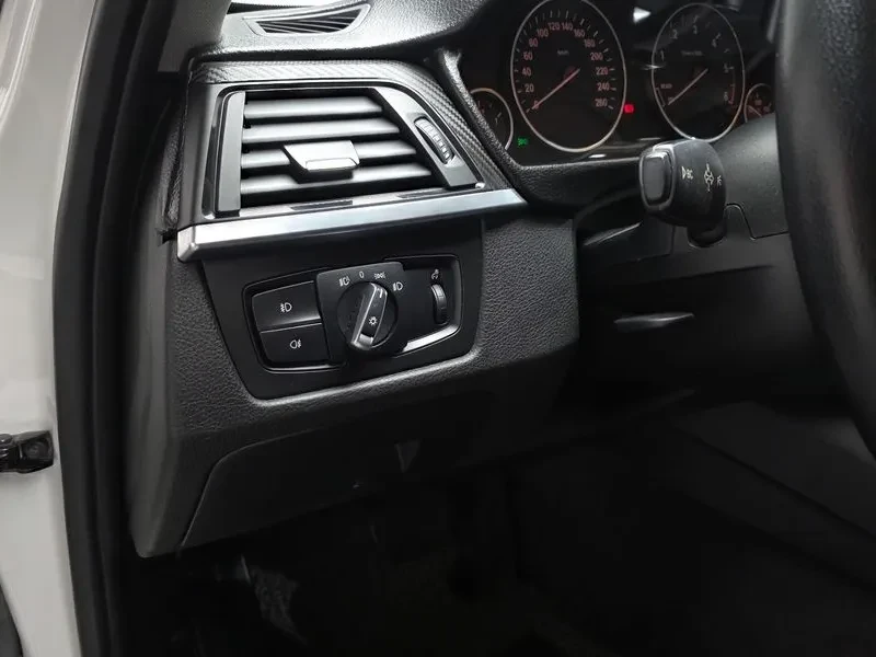 BMW 320 D, снимка 13 - Автомобили и джипове - 53511832