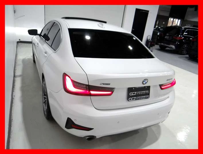 BMW 330 330I X-DRIVE * NAVI/BACKUP CAM/LEATHER/SUNROOF/LOA, снимка 4 - Автомобили и джипове - 53913947